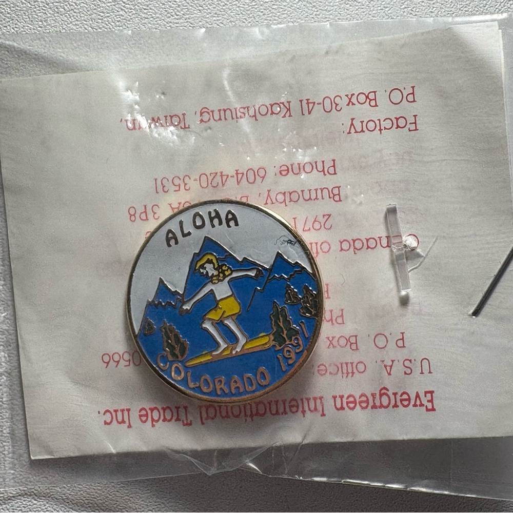 Aloha Colorado 1981 Enamel Pin 2 Pieces
